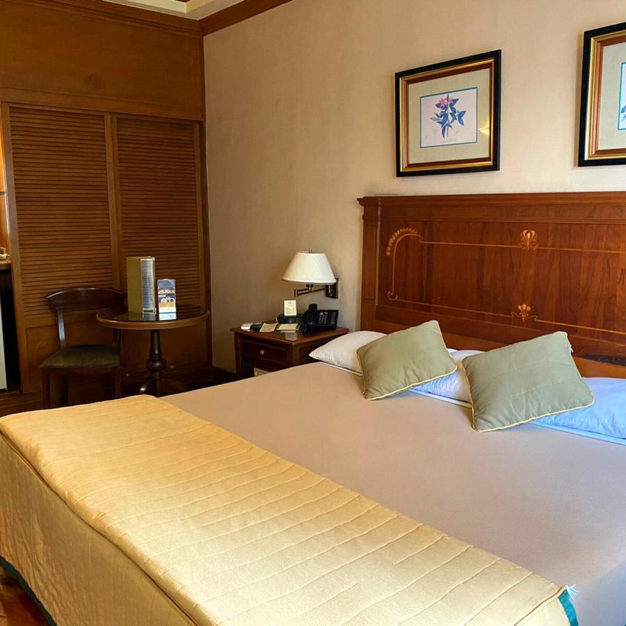 Herald Suites Makati City Exteriér fotografie